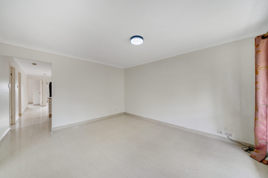 16 Robinson Cres Runcorn , QLD 4113 Australia