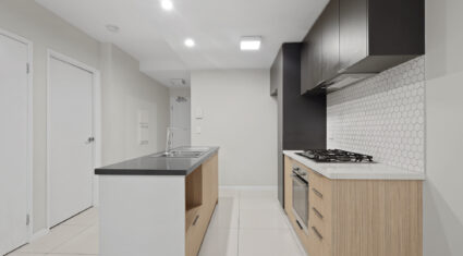 204/65 Depper St St Lucia , QLD 4067 Australia