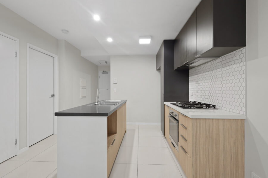 204/65 Depper St St Lucia , QLD 4067 Australia