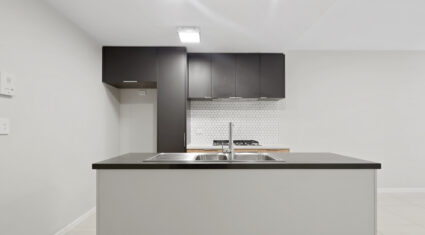 204/65 Depper St St Lucia , QLD 4067 Australia