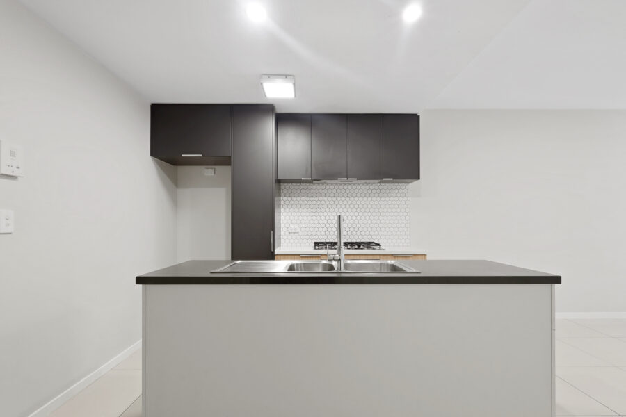 204/65 Depper St St Lucia , QLD 4067 Australia