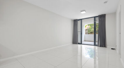 204/65 Depper St St Lucia , QLD 4067 Australia