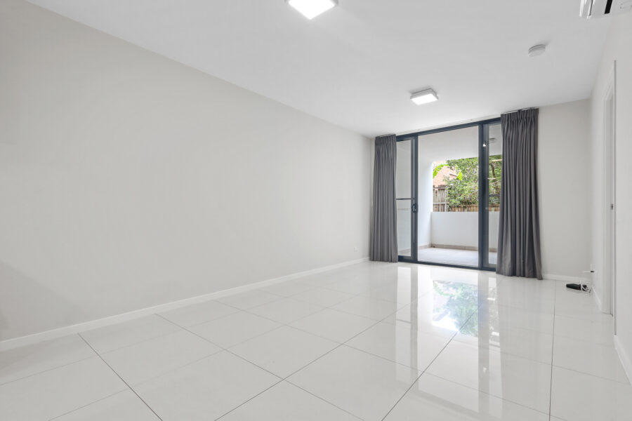 204/65 Depper St St Lucia , QLD 4067 Australia