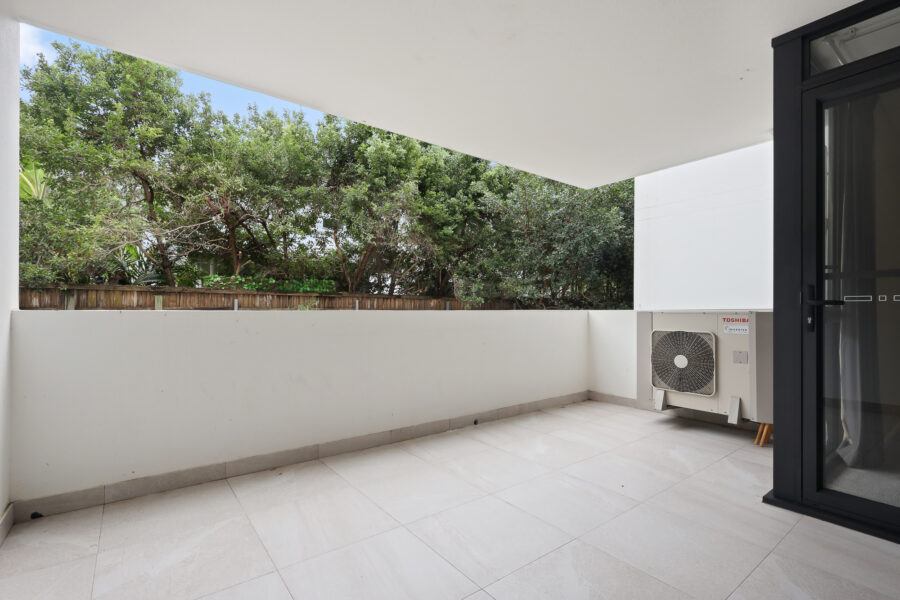 204/65 Depper St St Lucia , QLD 4067 Australia