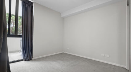 204/65 Depper St St Lucia , QLD 4067 Australia