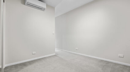 204/65 Depper St St Lucia , QLD 4067 Australia