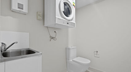 204/65 Depper St St Lucia , QLD 4067 Australia