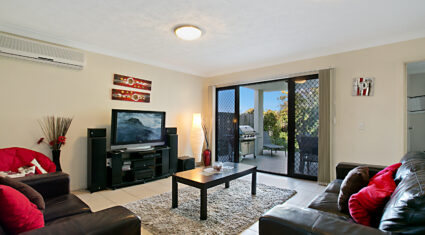 1/24 Oliver Street NUNDAH , QLD 4012 