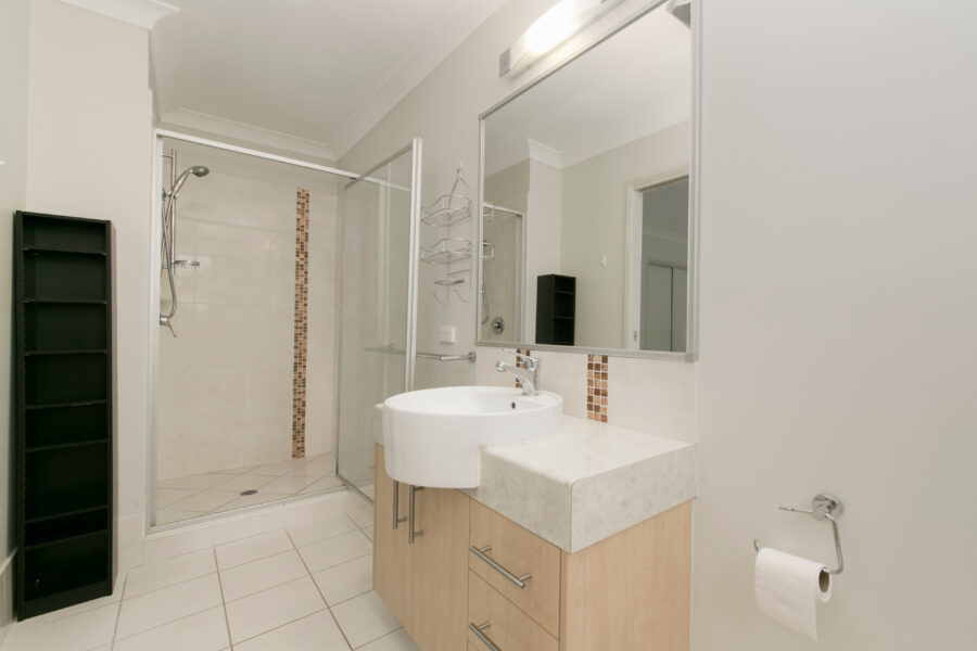 4/18 Highview Terrace St Lucia , QLD 4067 Australia