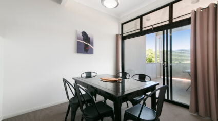 4/18 Highview Terrace St Lucia , QLD 4067 Australia