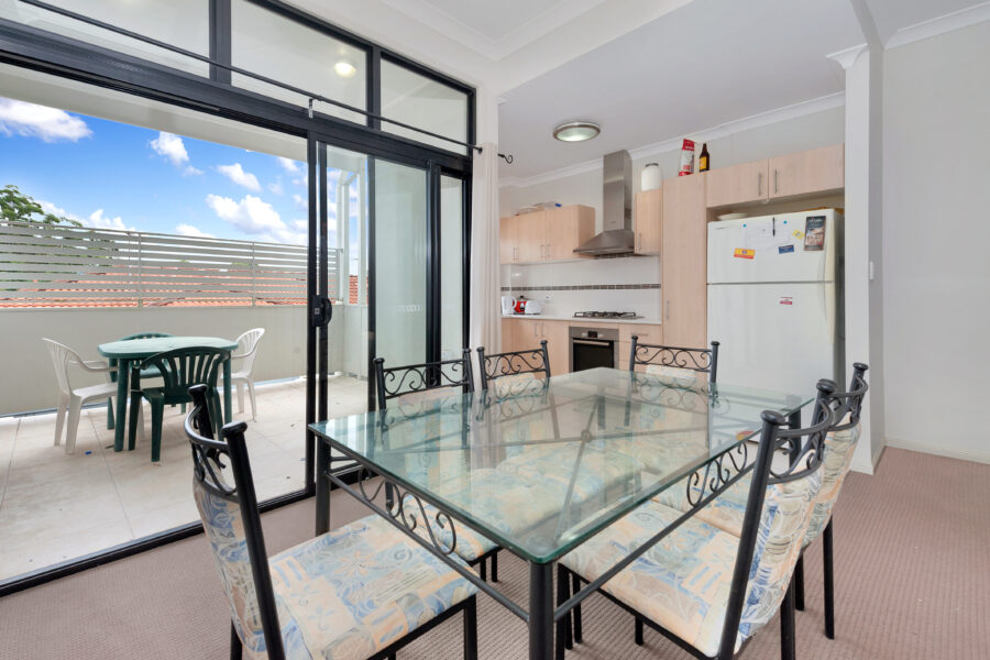 4/18 Highview Terrace St Lucia , QLD 4067 Australia