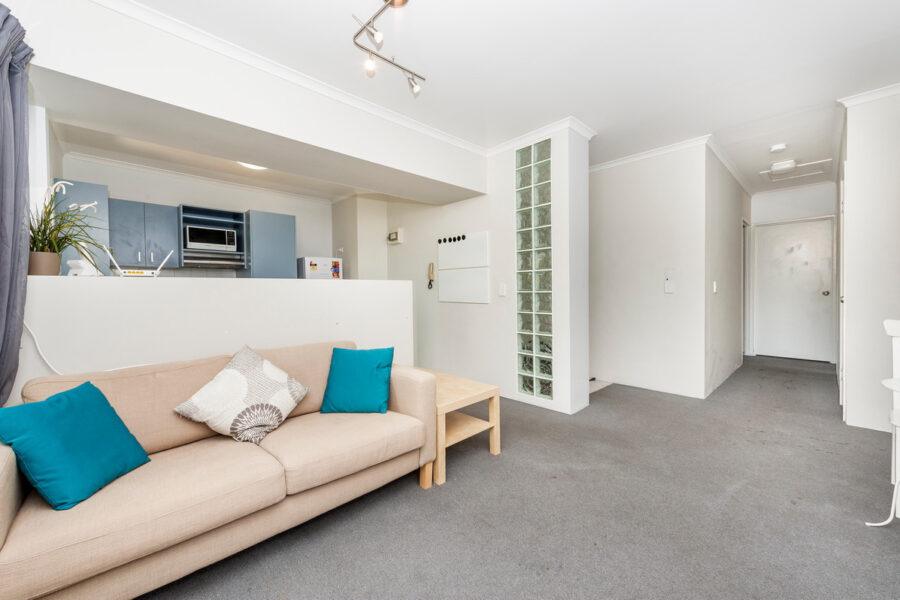 8/8 Carr Street St Lucia , QLD 4067 AUS