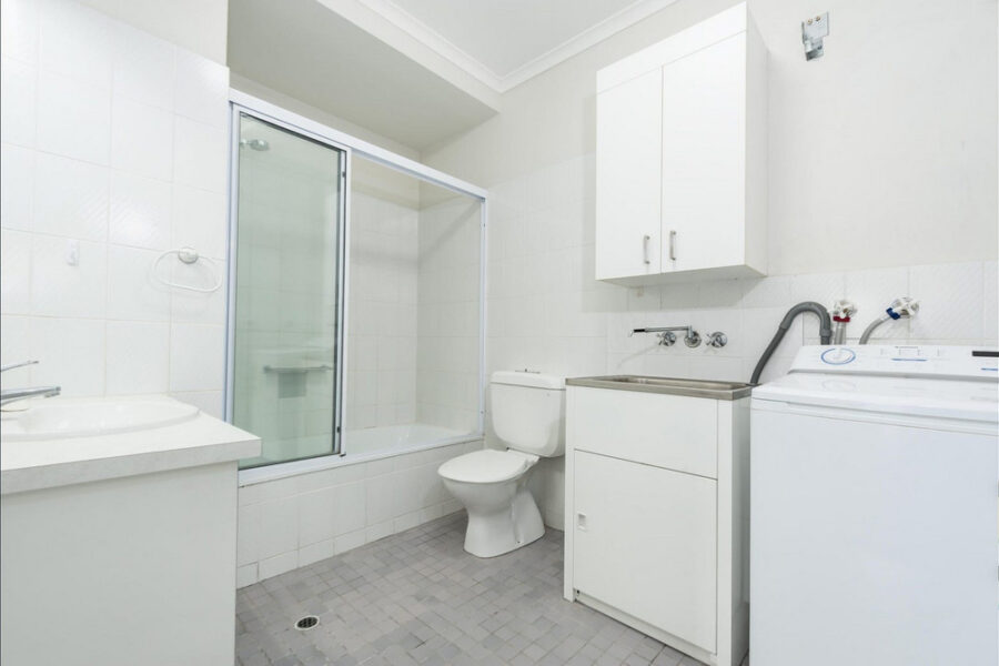 8/8 Carr Street St Lucia , QLD 4067 AUS