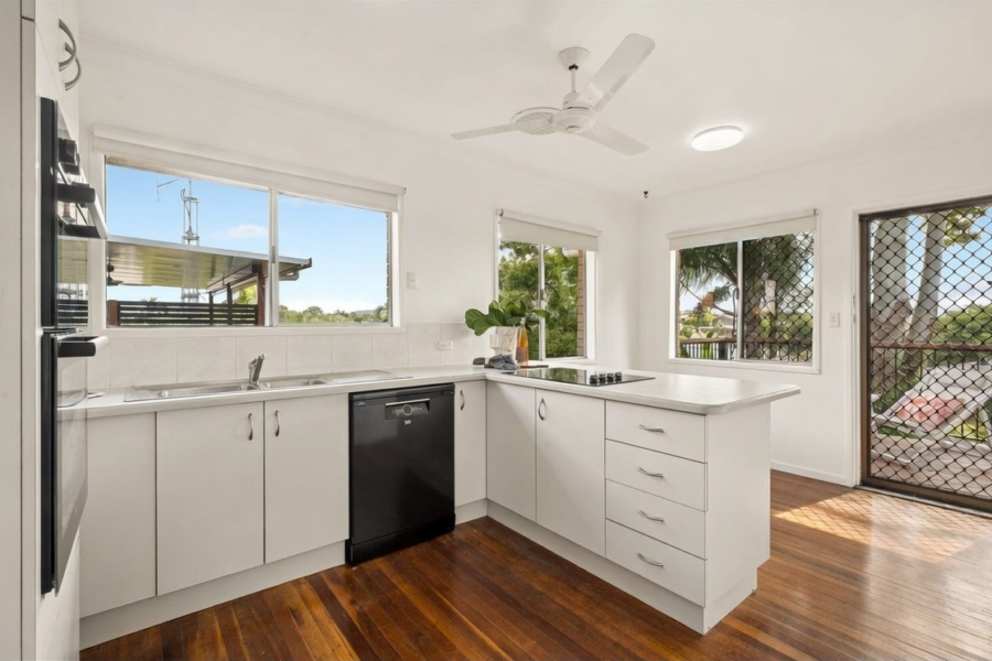 28 Gleason St McDowall , QLD 4053 Australia