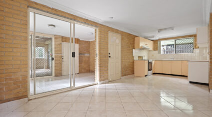 2/46 Carl Street Woolloongabba , QLD 4102 Australia