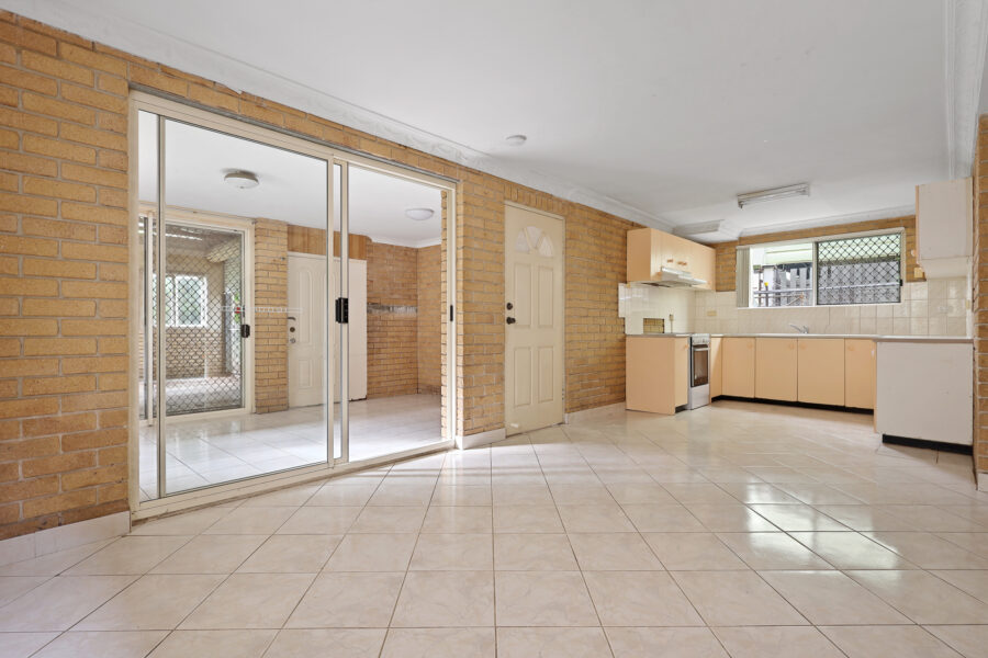 2/46 Carl Street Woolloongabba , QLD 4102 Australia