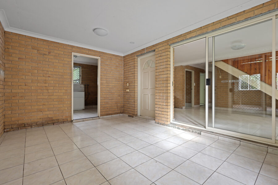 2/46 Carl Street Woolloongabba , QLD 4102 Australia