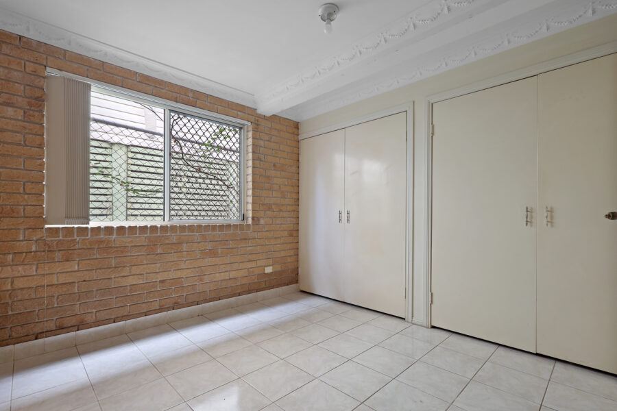 2/46 Carl Street Woolloongabba , QLD 4102 Australia