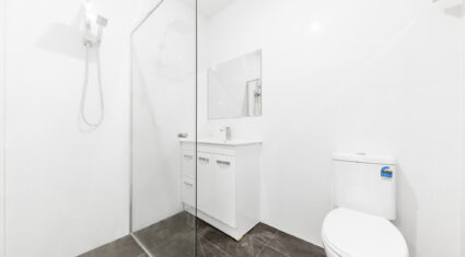 5a Kingsley Parade Yeronga , QLD 4104 Australia