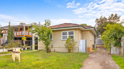 5a Kingsley Parade Yeronga , QLD 4104 Australia