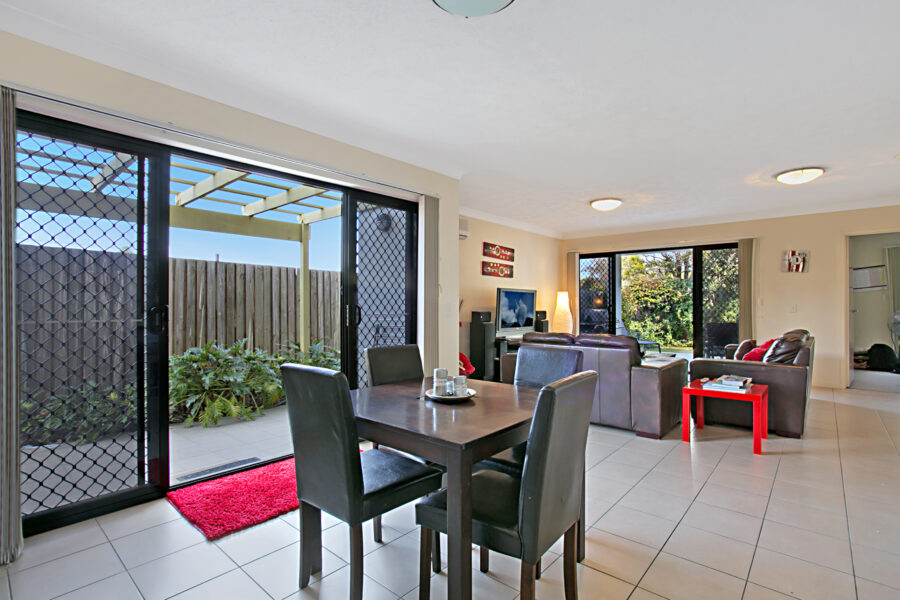 1/24 Oliver Street NUNDAH , QLD 4012