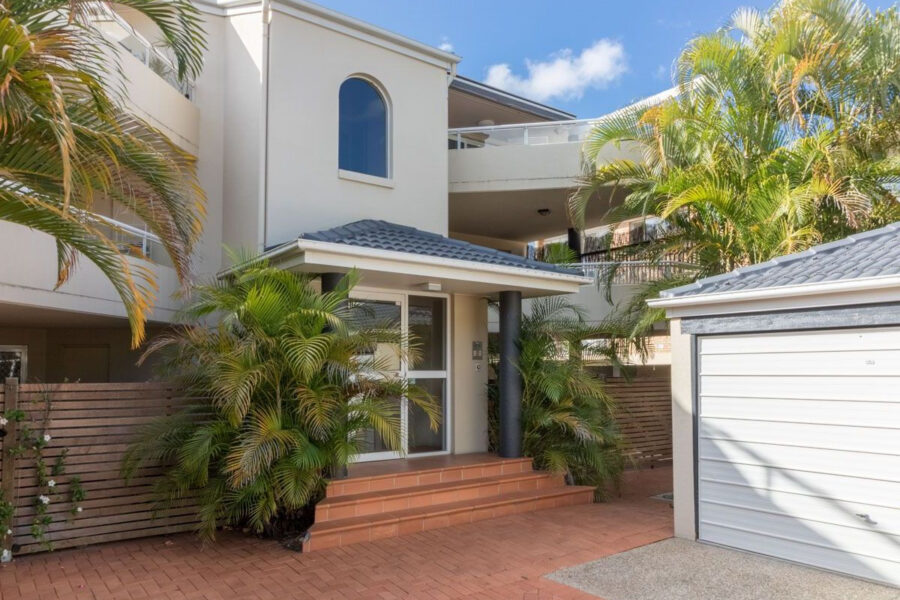 4/11 Cadell St Toowong , QLD 4066 Australia