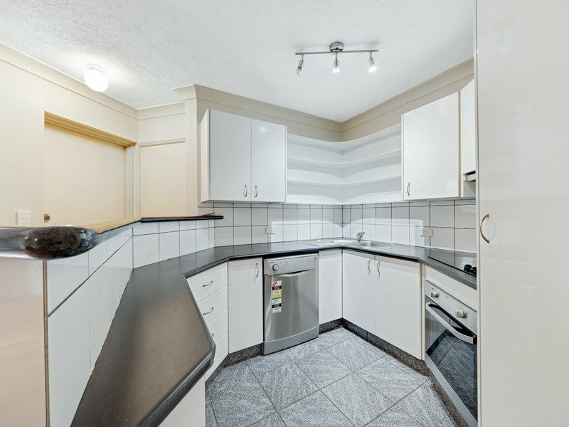 4/11 Cadell St Toowong , QLD 4066 Australia
