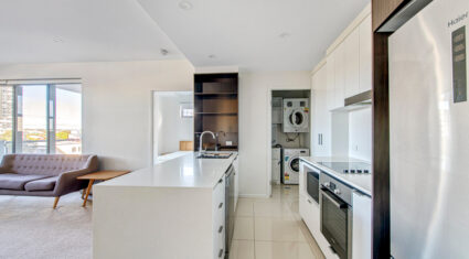 38/55 Princess St Kangaroo Point , QLD 4169 Australia