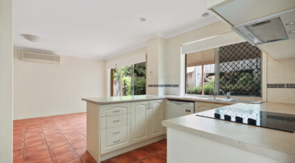 8 Deborah Place Westlake , QLD 4074