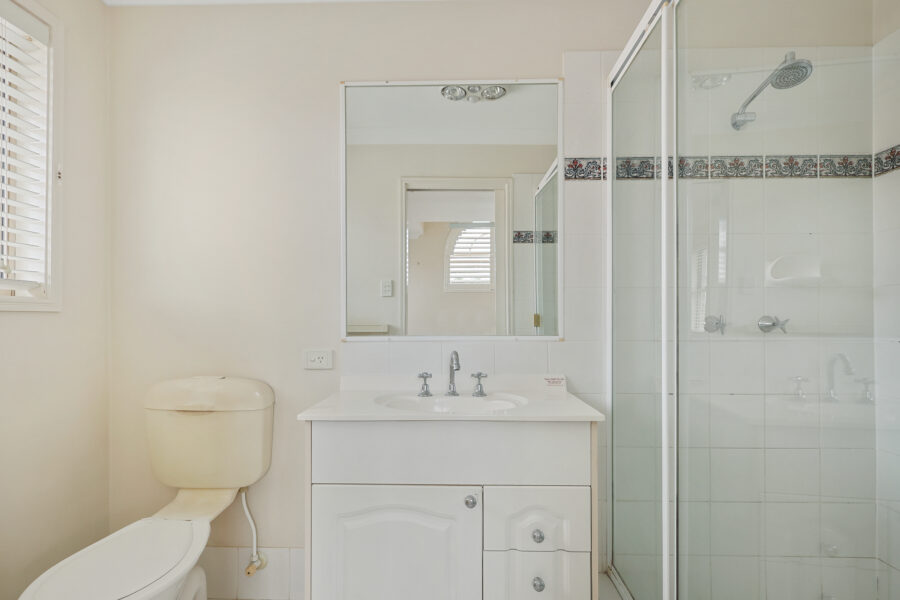 8 Deborah Place Westlake , QLD 4074