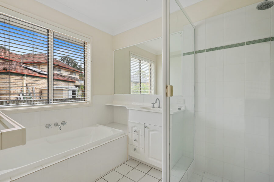 8 Deborah Place Westlake , QLD 4074