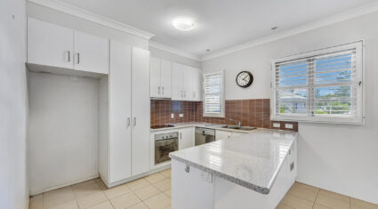 47 Cook Street Oxley , QLD 4075 Australia