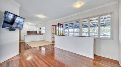 47 Cook Street Oxley , QLD 4075 Australia
