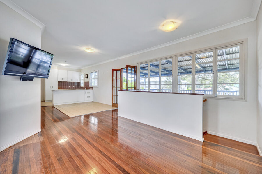 47 Cook Street Oxley , QLD 4075 Australia