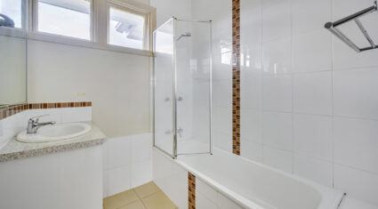 47 Cook Street Oxley , QLD 4075 Australia