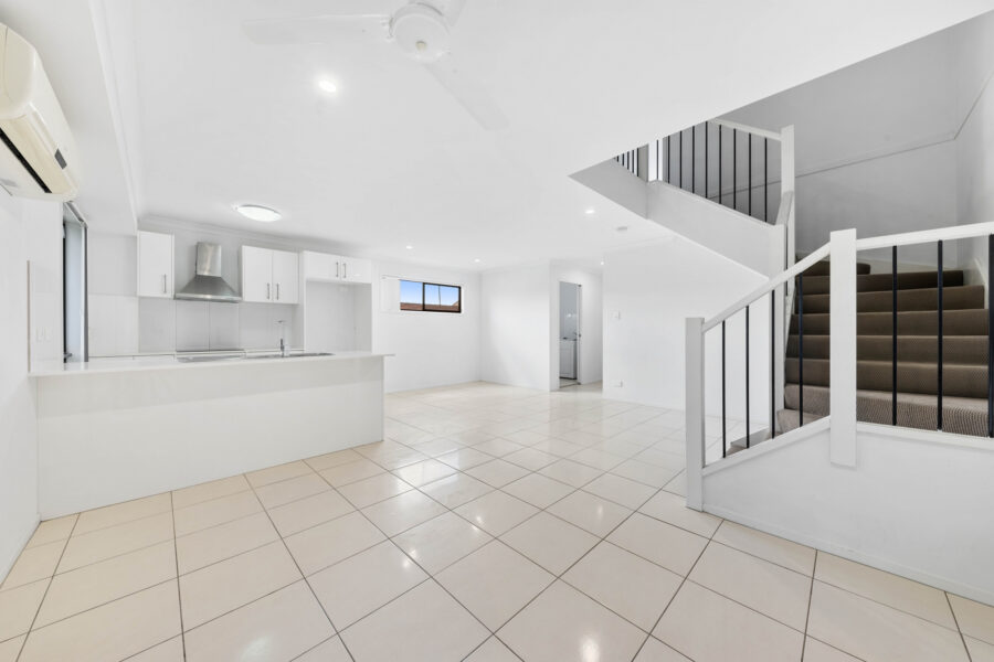 4/11 Green Street Booval , QLD 4304 