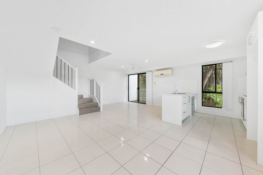 4/11 Green Street Booval , QLD 4304 