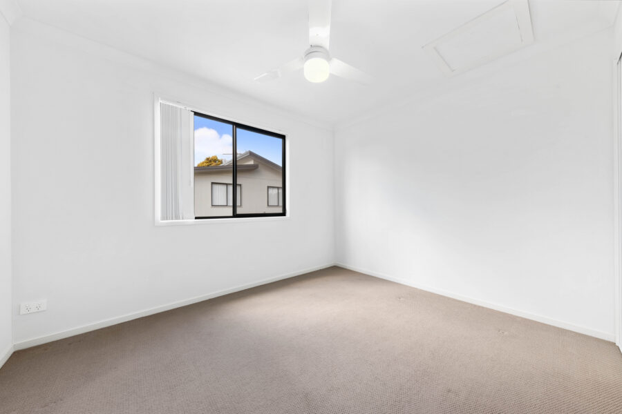 4/11 Green Street Booval , QLD 4304 