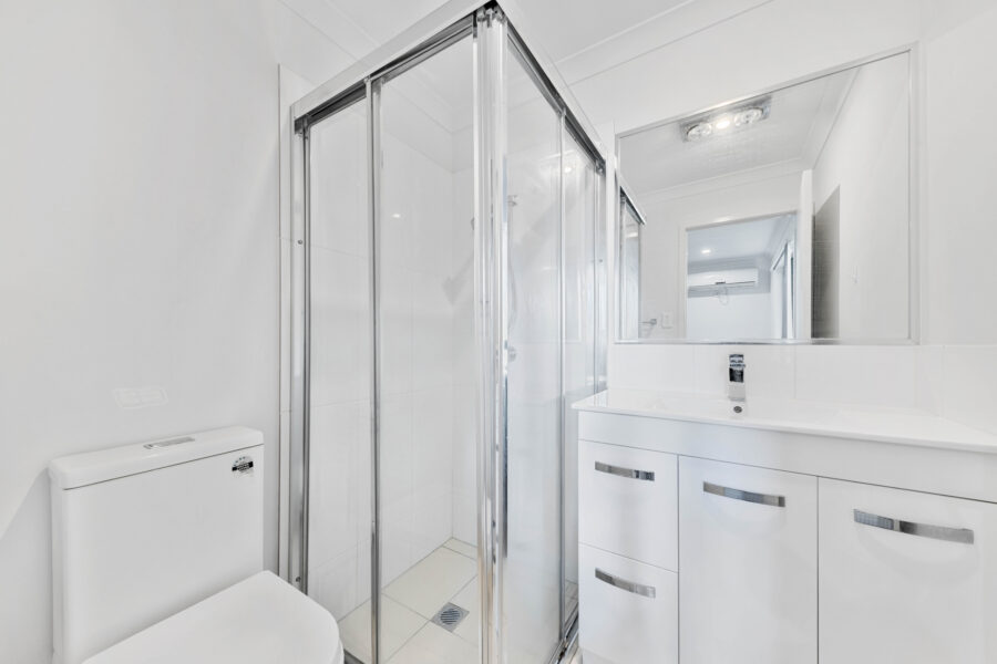 4/11 Green Street Booval , QLD 4304 