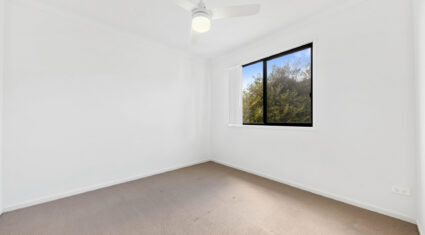 4/11 Green Street Booval , QLD 4304 