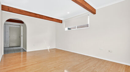 33 Oomoo St Buddina , QLD 4575 Australia