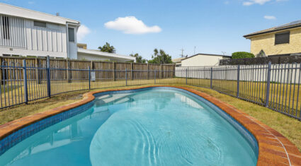 33 Oomoo St Buddina , QLD 4575 Australia