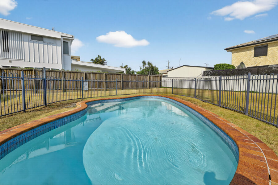 33 Oomoo St Buddina , QLD 4575 Australia