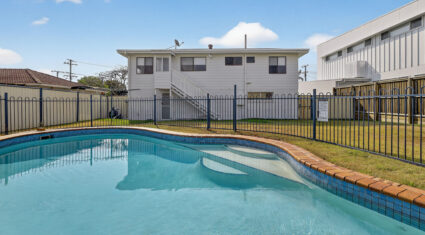 33 Oomoo St Buddina , QLD 4575 Australia