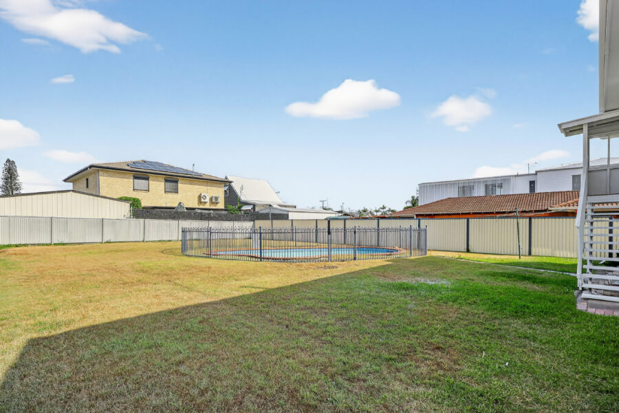 33 Oomoo St Buddina , QLD 4575 Australia