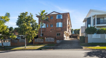 1/27 Trackson St Alderley , QLD 4051 Australia