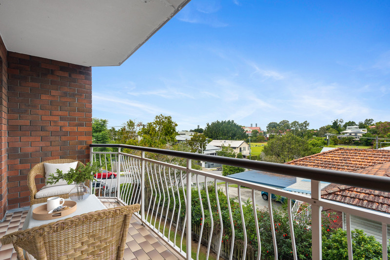 1/27 Trackson St Alderley , QLD 4051 Australia