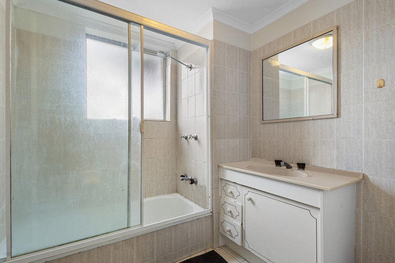 1/27 Trackson St Alderley , QLD 4051 Australia