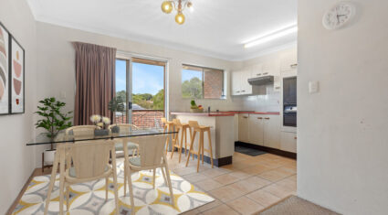 1/27 Trackson St Alderley , QLD 4051 Australia