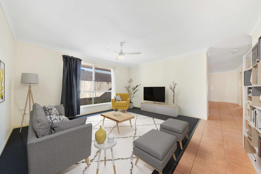 4 Hermitage Pl Forest Lake , QLD 4078 Australia